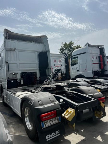 Nyergesvontató DAF XF 530 FT 4X2