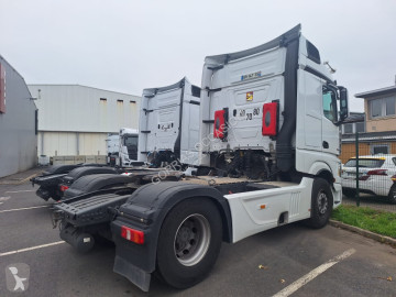 Tracteur Mercedes Actros 1848