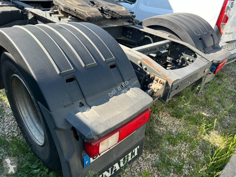 Cap tractor Renault 410 DXI