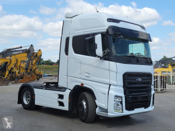 Cap tractor Ford