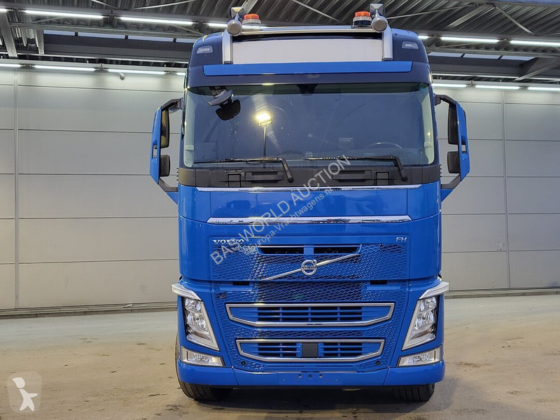 Tracteur Volvo 500
