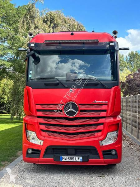 Cap tractor Mercedes 1853