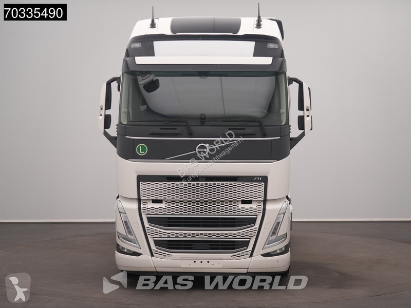 Tractor Volvo 500 4X2 XL 2x Tanks I-ParkCool ACC