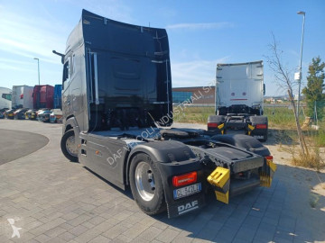 Cap tractor DAF