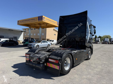 Cabeza tractora Renault