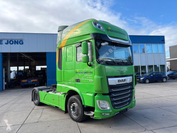 Cap tractor DAF
