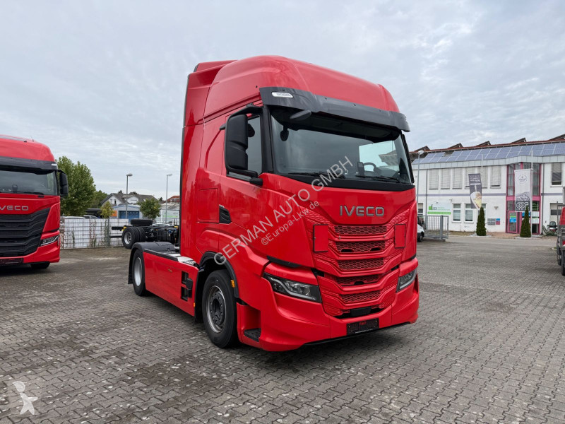 Ciągnik siodłowy Iveco STRALIS S-WAY...