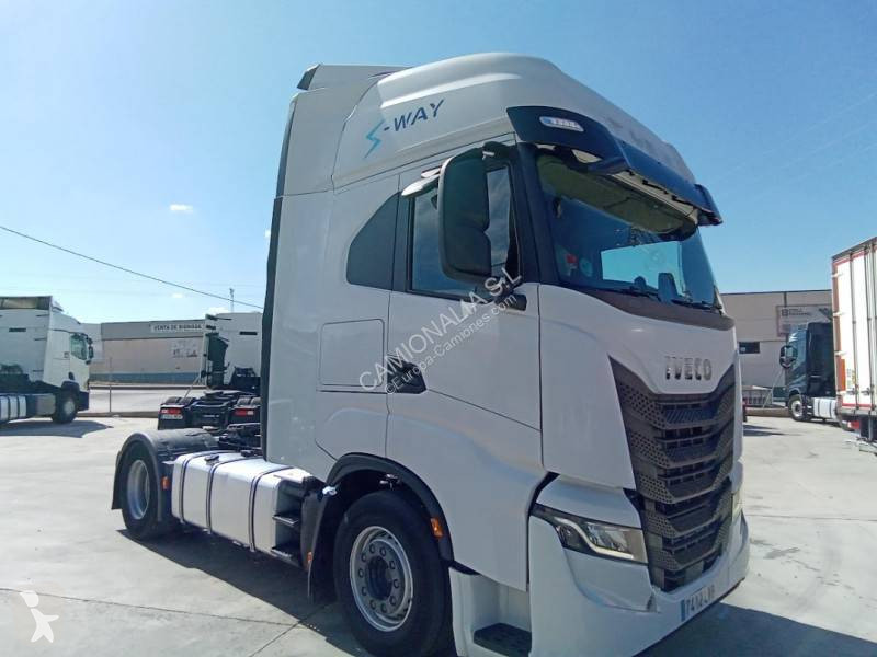 Cap tractor Iveco 530