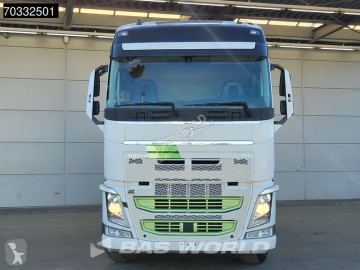Cap tractor Volvo