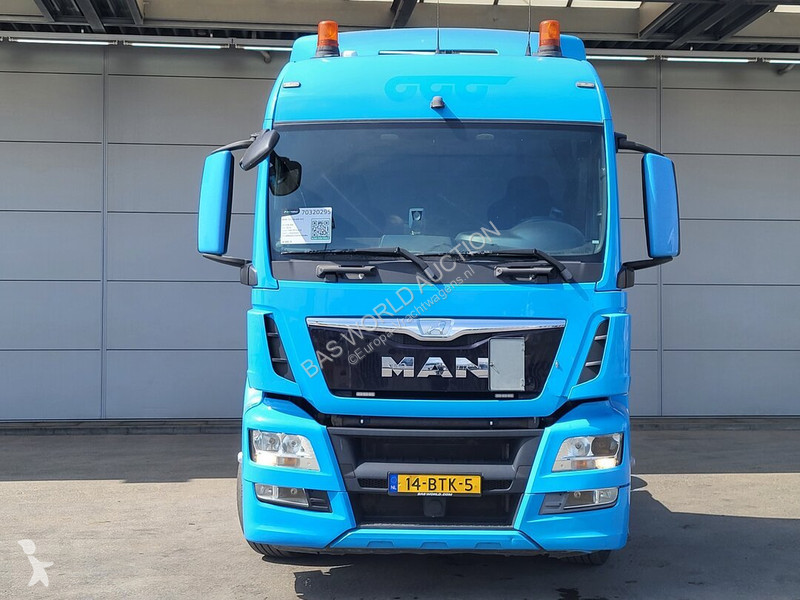 Cap tractor MAN 18.400