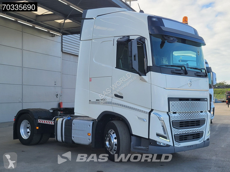 Тягач Volvo 460  4X2 LNG! ADR 2x Tanks...