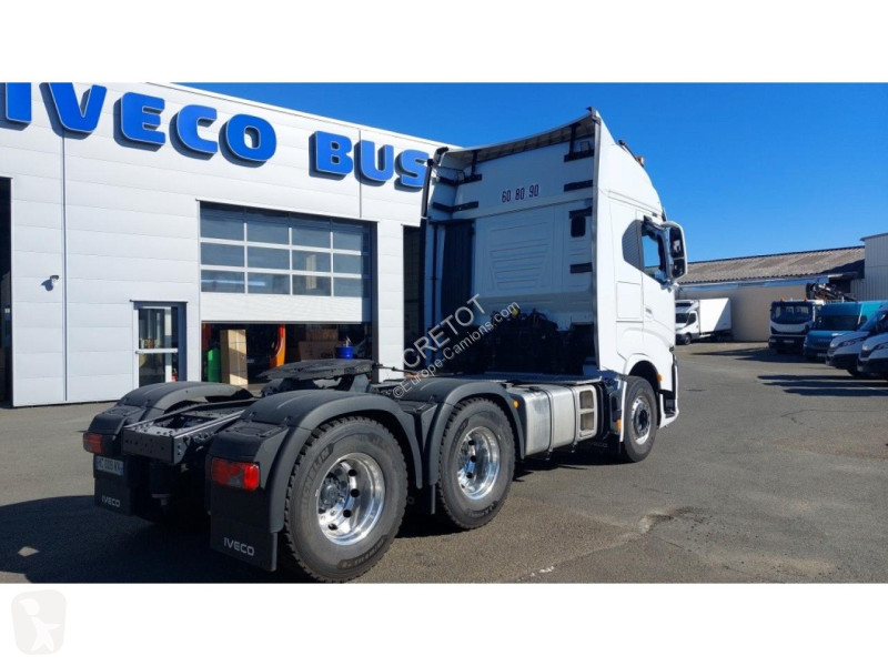 Тягач Iveco