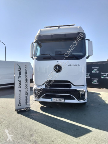 Tractor Mercedes