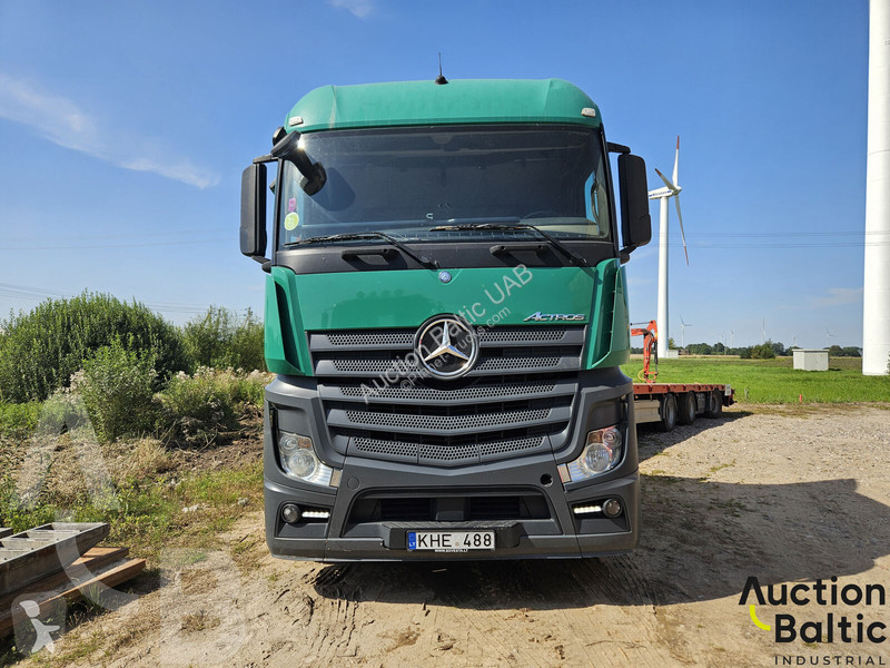 Traktor Mercedes 1845
