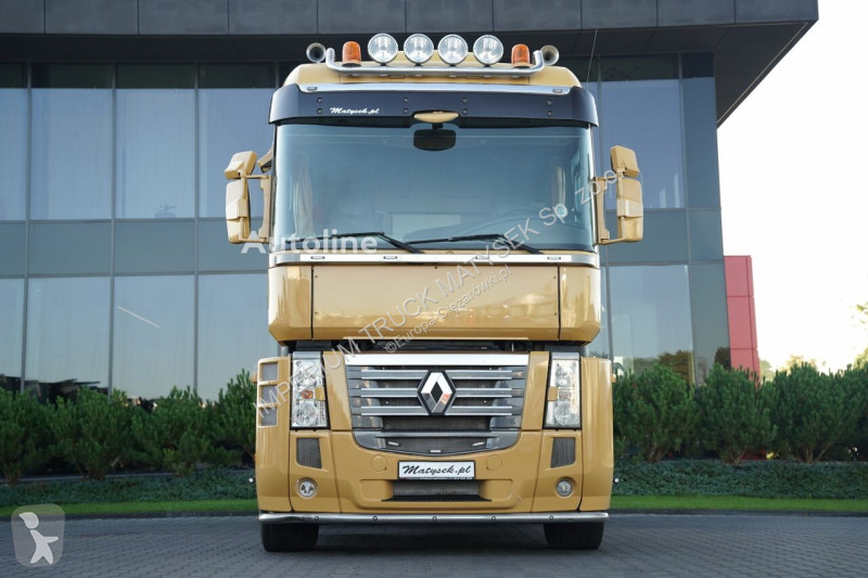 Тягач Renault MAGNUM 520