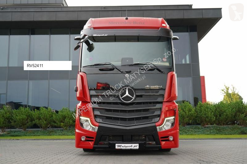 Тягач Mercedes ACTROS 1845