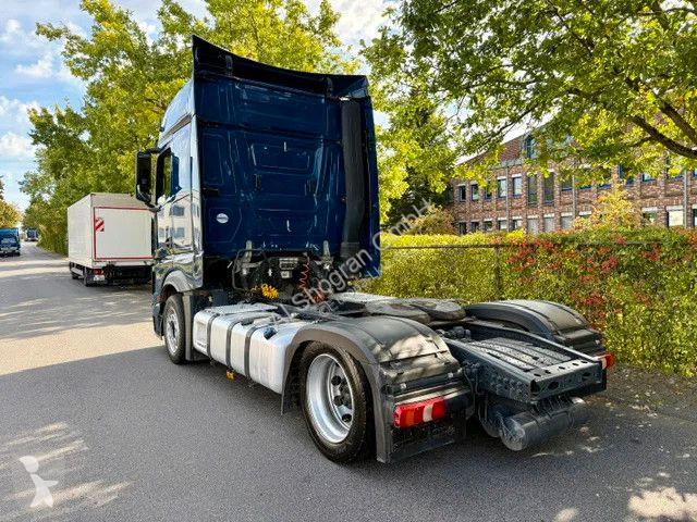 Тягач Mercedes 1840 BigSpace/LowLiner Voll...