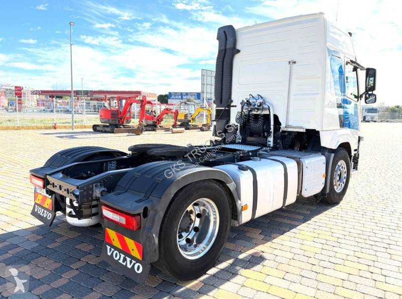 Traktor Volvo 450