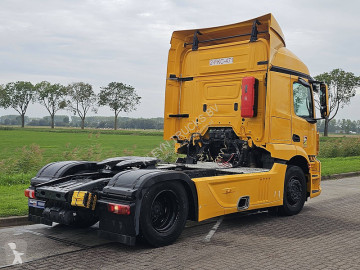 Traktor Mercedes