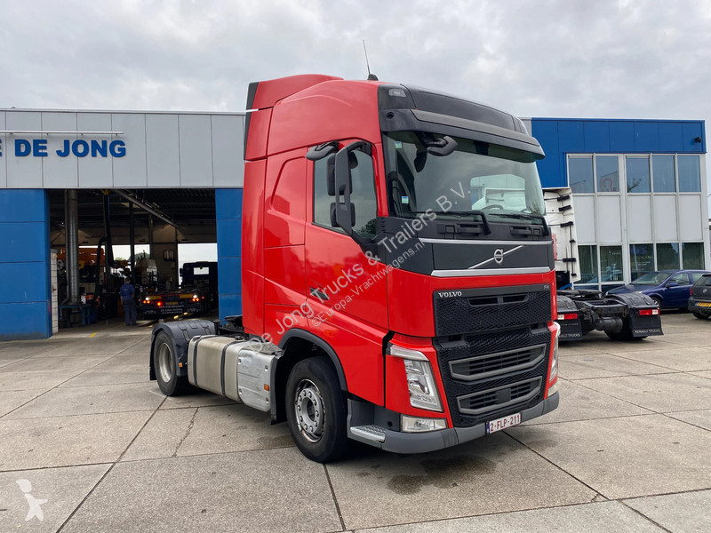 Cabeza tractora Volvo 13420 Globetrotter /...