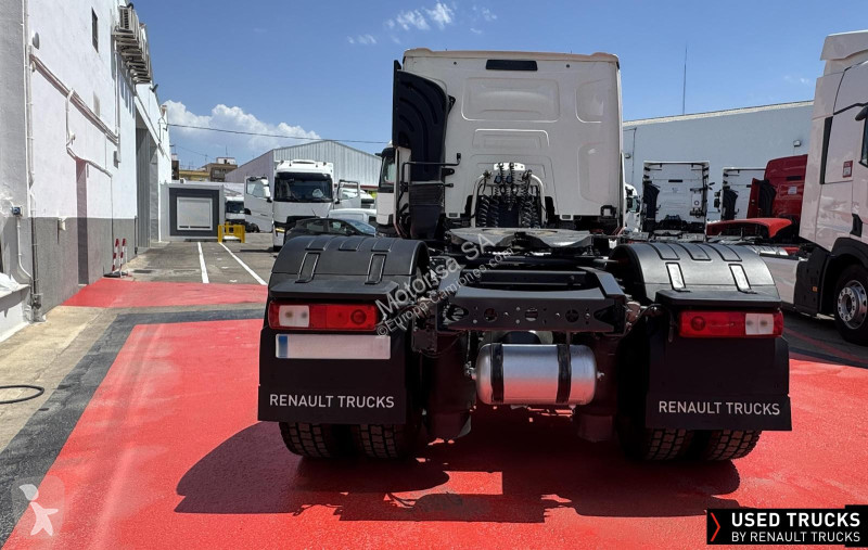 Cabeza tractora Renault