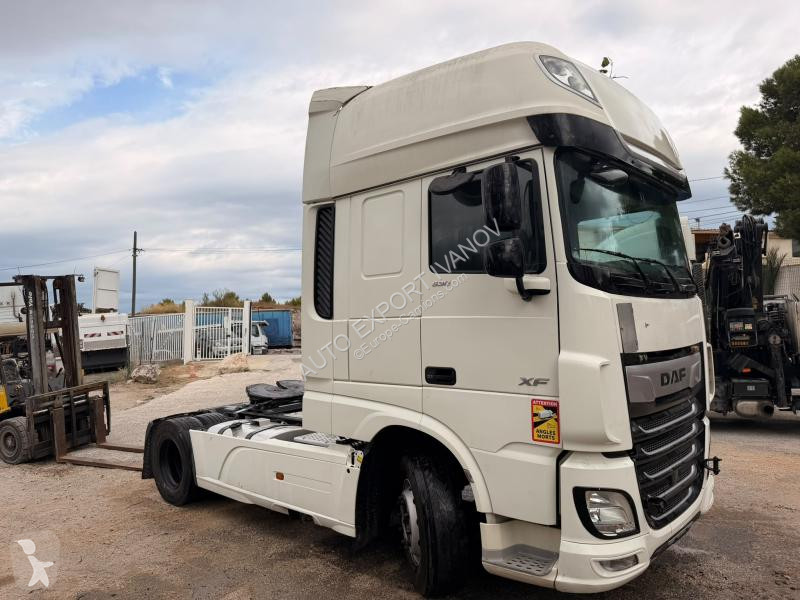 Cabeza tractora DAF 530   PROBLEMA  MOTOR