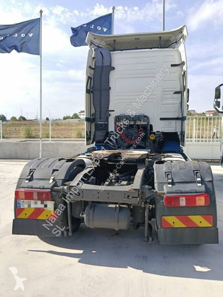 Cabeza tractora Volvo 460