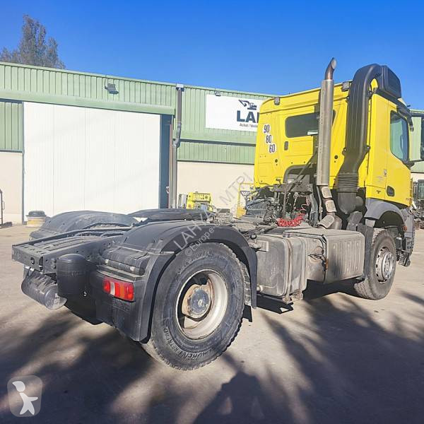 Cabeza tractora Mercedes 2051