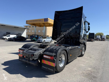 Cabeza tractora Renault