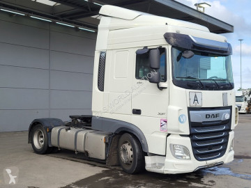 Cabeza tractora DAF