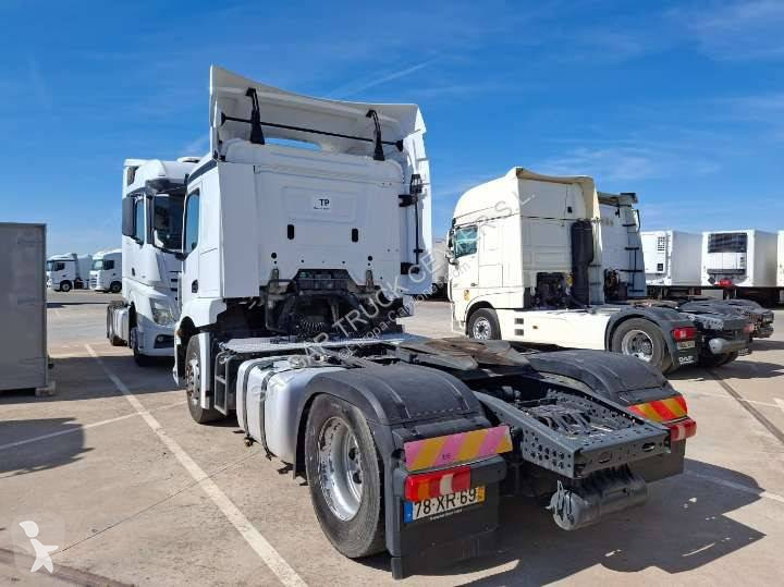 Cabeza tractora Mercedes 1843 LS