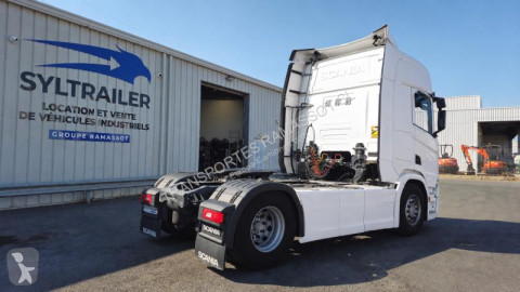 Cabeza tractora Scania