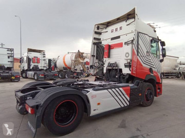 Cabeza tractora Renault