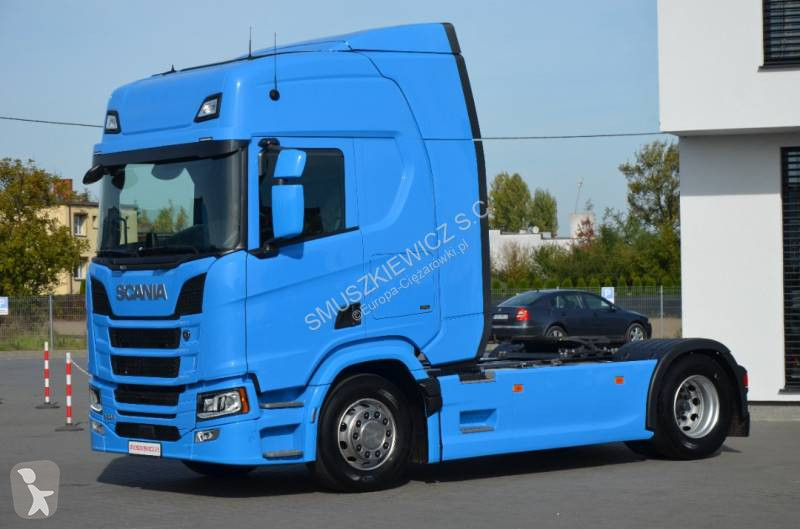 جرار Scania 460