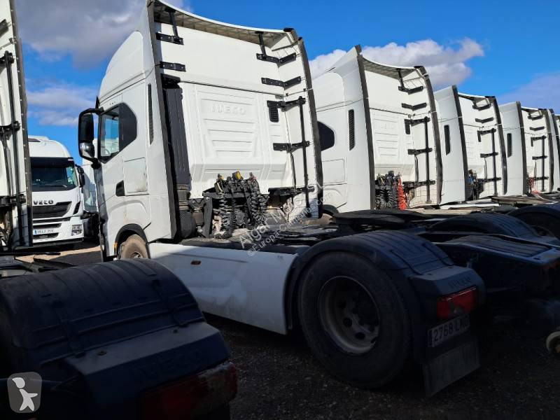 Traktor Iveco 480