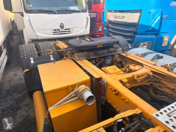 Cap tractor Renault