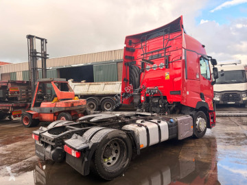 Cap tractor Renault