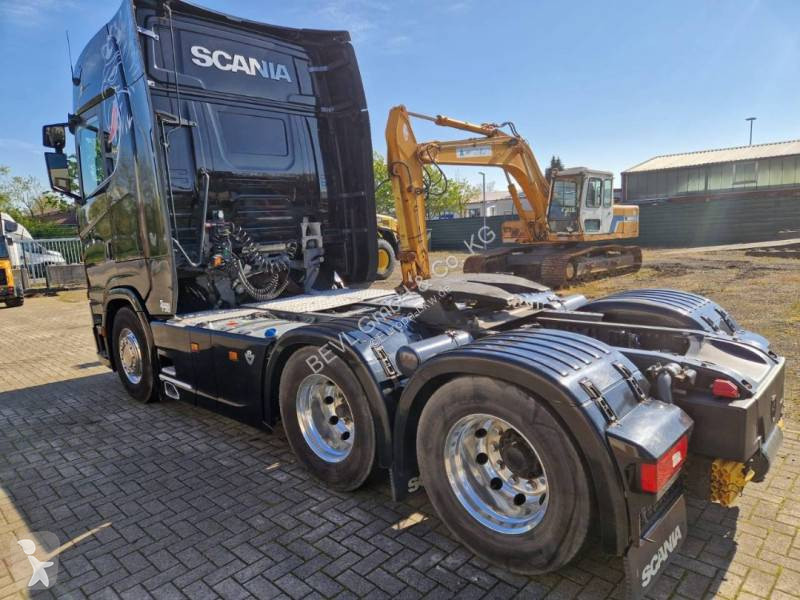 Тягач Scania 730