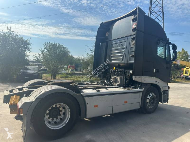 Ťahač Iveco 500