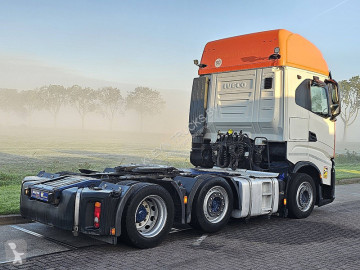 Tracteur Iveco