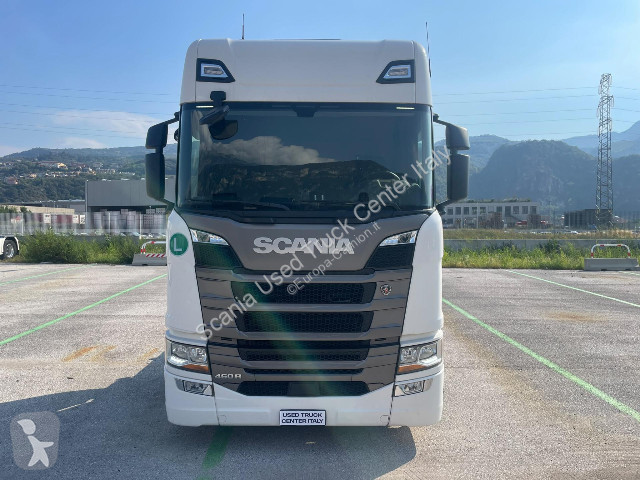 Scania R 460 A4x2LA tractor unit