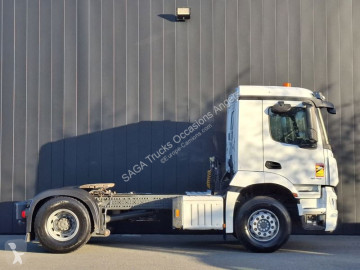 Traktor Mercedes