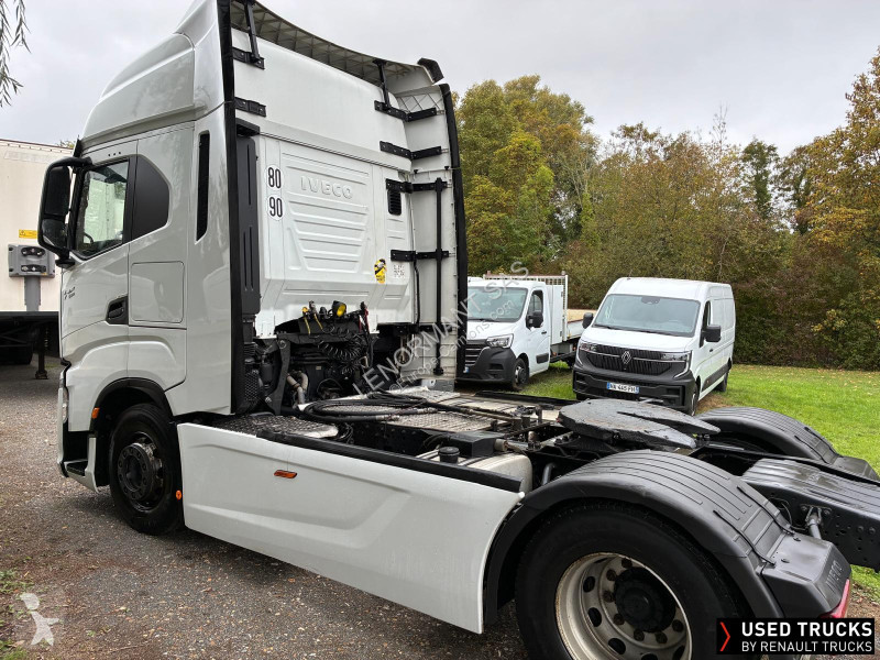 Iveco  tractor unit