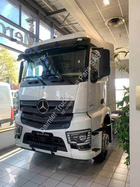 Mercedes 1846 LS tractor unit