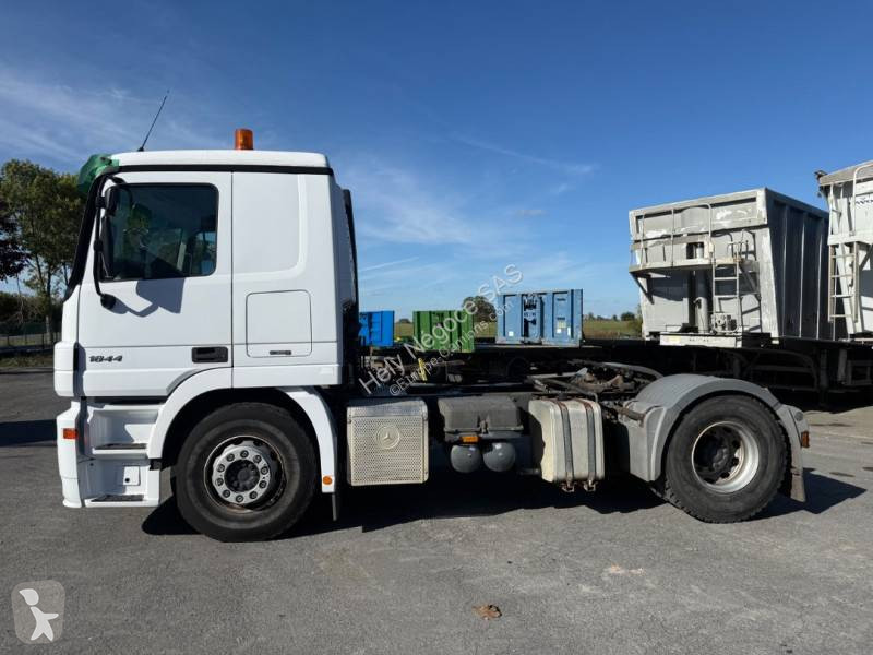 Mercedes 1844 tractor unit