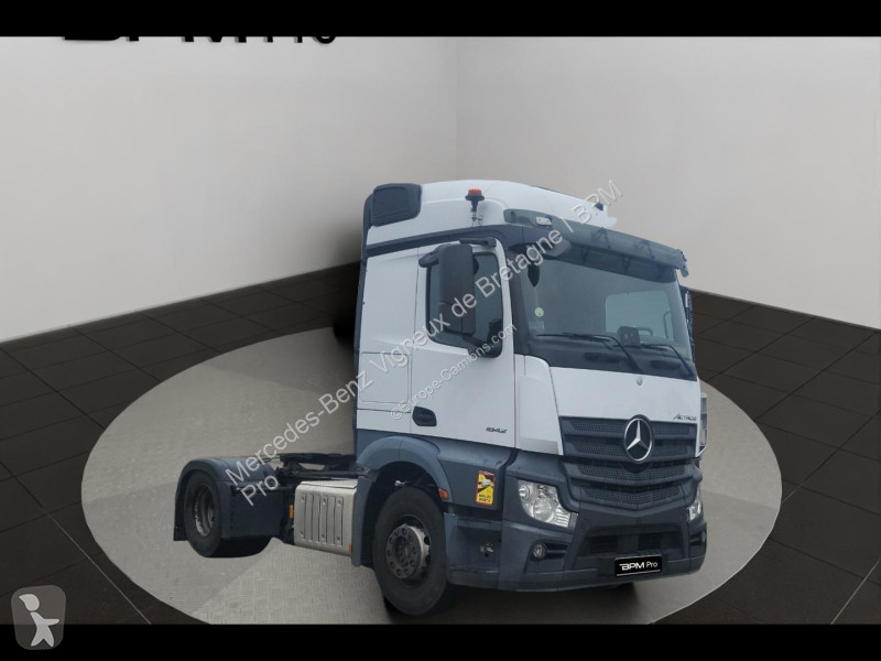 Mercedes II 1842 StreamSpace 2.3m 6 tractor unit