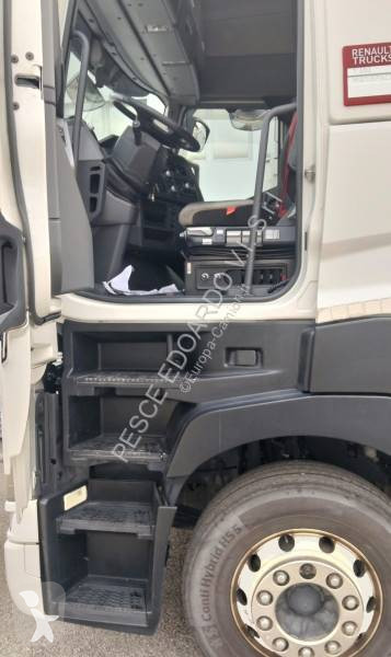 Renault 480 T4X2 E6 tractor unit