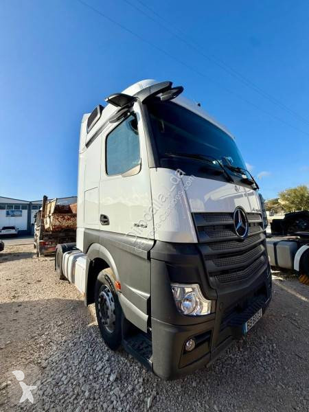 Mercedes 1845 tractor unit