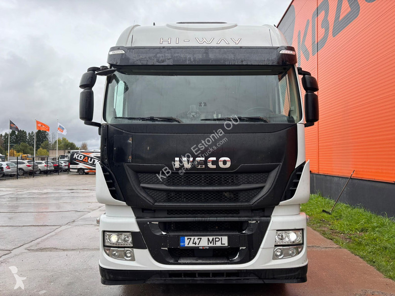 Iveco 480 4x2 ADR tractor unit