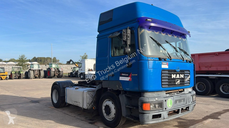 MAN (6 CYLINDER) tractor unit